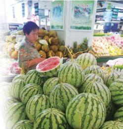临沂苏东吃瓜,吃瓜群众的欢乐盛宴